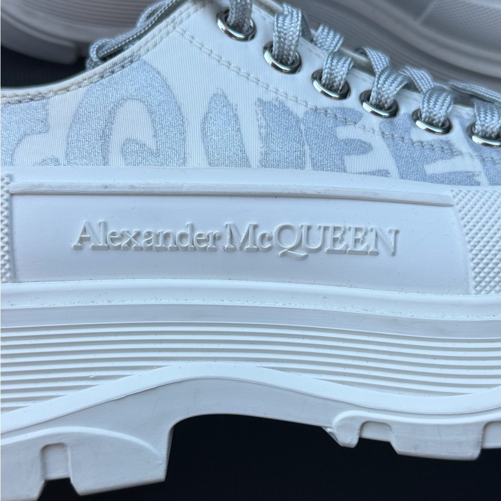 Alexander McQueen White Platform Lace-Up Sneaker with Subtle Gray Print